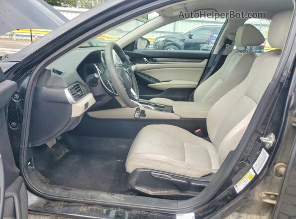 1HGCV3F18JA013611 2018 HONDA ACCORD Black Вид салону спереду
