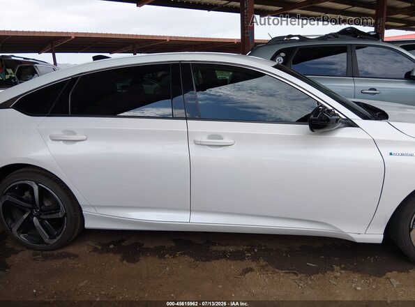 1HGCV3F29NA037107 2022 HONDA ACCORD White 360 interior view