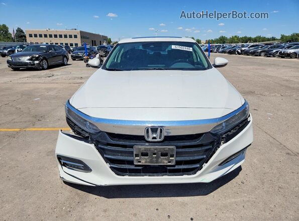 1HGCV3F50KA010061 2019 HONDA ACCORD White Widok z przodu