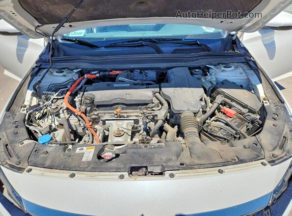 1HGCV3F50KA010061 2019 HONDA ACCORD White Widok wnętrza z tyłu