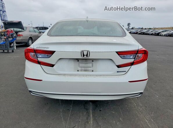1HGCV3F53JA005578 2018 HONDA ACCORD White Հետևի տեսք