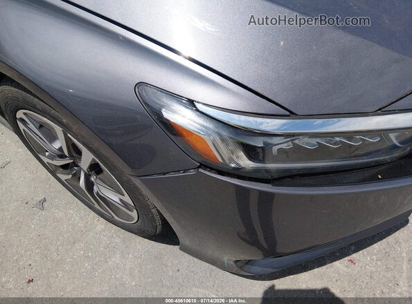 1HGCV3F53JA013941 2018 HONDA ACCORD Silver Vista frontal
