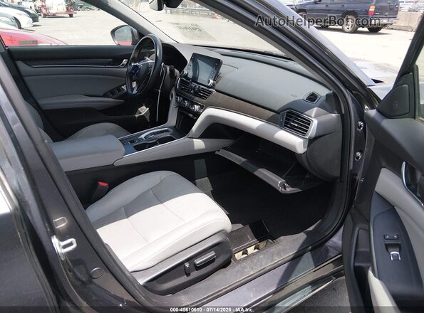 1HGCV3F53JA013941 2018 HONDA ACCORD Silver Vista interior delantera