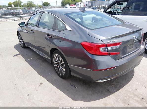 1HGCV3F53JA013941 2018 HONDA ACCORD Silver Trasero izquierdo