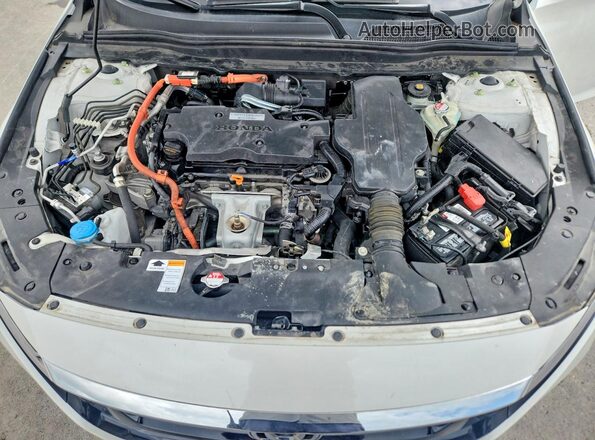 1HGCV3F59KA009829 2019 HONDA ACCORD White Vista interior trasera