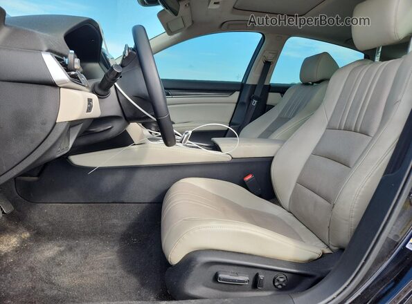 1HGCV3F6XJA005862 2018 HONDA ACCORD Black Widok wnętrza z przodu