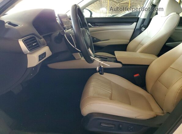 1HGCV3F97KA015776 2019 HONDA ACCORD White Սալոնի դիմացի տեսք