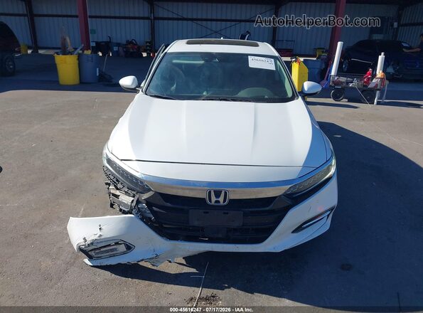 1HGCV3F99JA012831 2018 HONDA ACCORD White Вид задньої частини салону