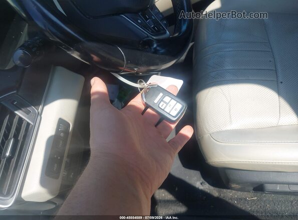 1HGCV3F99NA017596 2022 HONDA ACCORD White Dashboard view