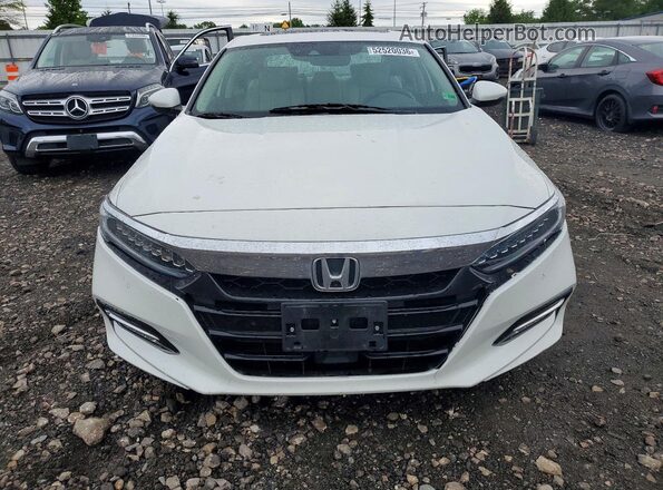 1HGCV3F9XLA009889 2020 HONDA ACCORD White Widok z przodu