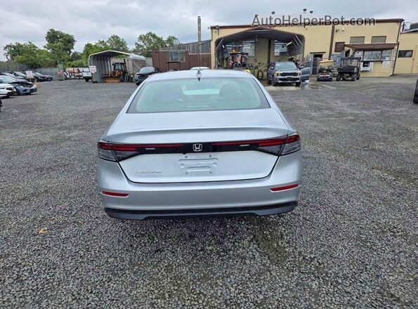 1HGCY1F20SA004536 2025 HONDA ACCORD Silver Widok z tyłu
