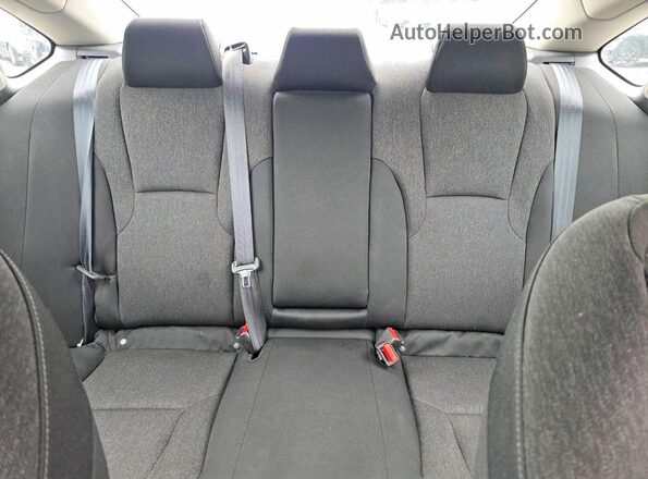 1HGCY1F20SA004536 2025 HONDA ACCORD Silver Widok tylnych siedzeń