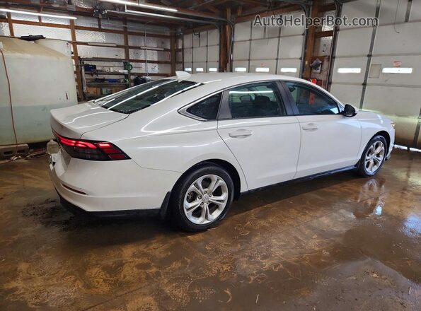 1HGCY1F27RA062556 2024 HONDA ACCORD White Tył prawy