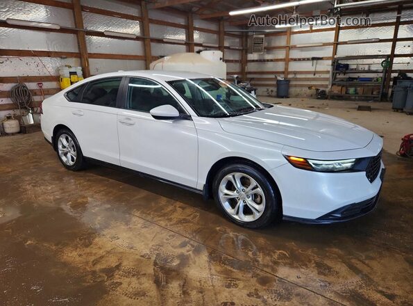 1HGCY1F27RA062556 2024 HONDA ACCORD White Przód prawy