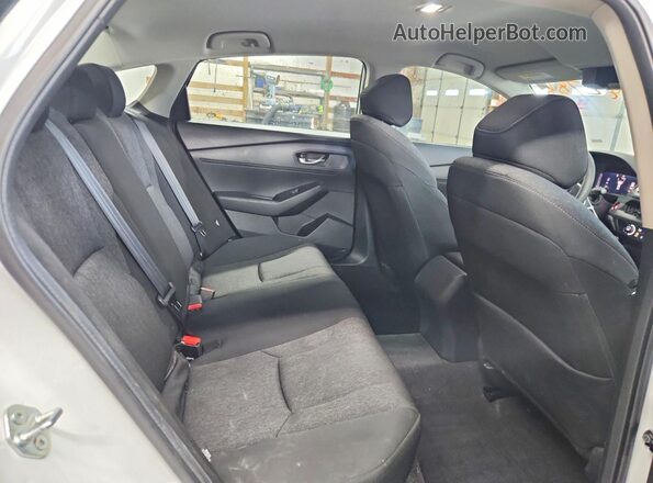 1HGCY1F27RA062556 2024 HONDA ACCORD White Widok tylnych siedzeń