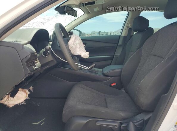 1HGCY1F29SA017804 2025 HONDA ACCORD White წინა სალონის ხედი