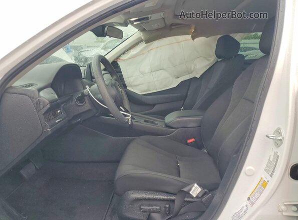 1HGCY1F33RA037677 2024 HONDA ACCORD White Widok wnętrza z przodu