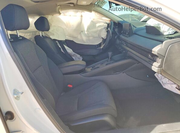1HGCY1F34RA018460 2024 HONDA ACCORD Белый Вид салона спереди