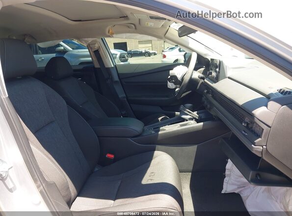 1HGCY1F37RA040002 2024 HONDA ACCORD Silver Вид салону спереду
