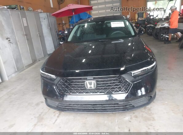 1HGCY1F39PA060765 2023 HONDA ACCORD Black ხელსაწყოთა პანელის ხედი
