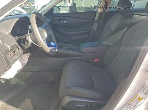 1HGCY1F39RA010063 2024 HONDA ACCORD White Front interior view