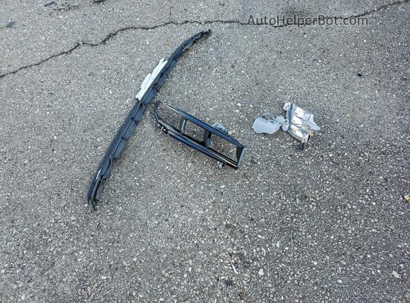 1HGCY1F39RA010063 2024 HONDA ACCORD White Engine compartment view