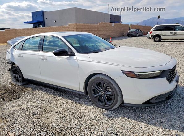 1HGCY1F40SA005851 2025 HONDA ACCORD White Przód prawy