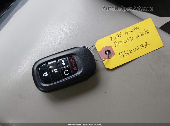 1HGCY1F44SA011863 2025 HONDA ACCORD White Вид панелі приладів