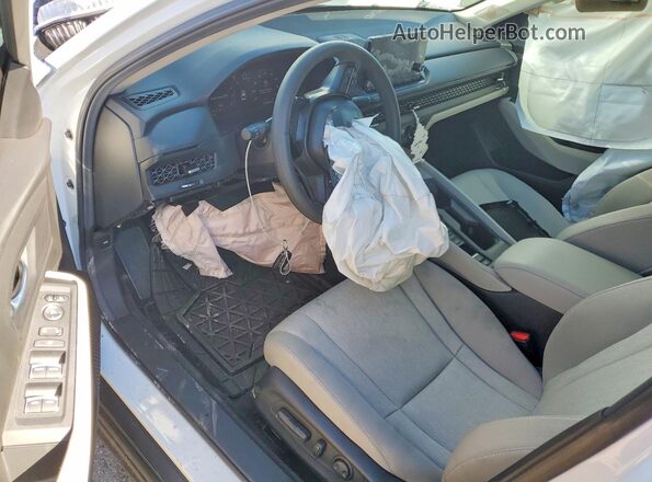 1HGCY1F44SA087034 2025 HONDA ACCORD White Вид панелі приладів