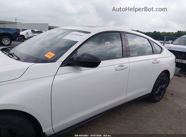 1HGCY1F45SA066144 2025 HONDA ACCORD White Widok wnętrza 360 stopni