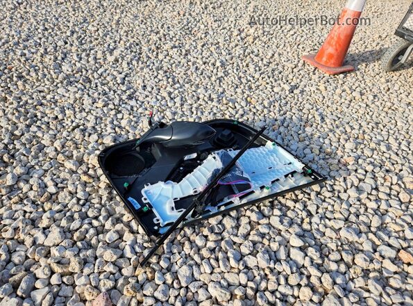 1HGCY1F46SA077170 2025 HONDA ACCORD Black Engine compartment view