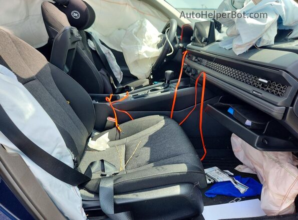 1HGCY1F46SA082773 2025 HONDA ACCORD Blue Vista interior delantera