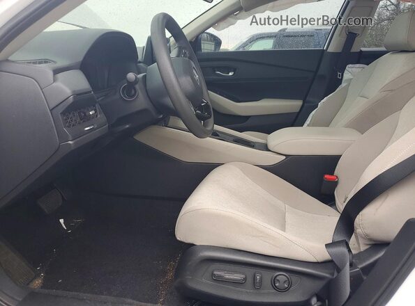 1HGCY1F47SA079879 2025 HONDA ACCORD White Vista interior delantera