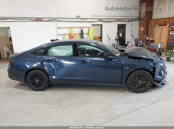 1HGCY1F48SA002034 2025 HONDA ACCORD Navy Սալոնի հետևի տեսք
