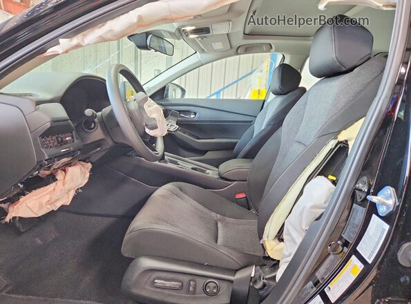 1HGCY1F48TA013018 2026 HONDA ACCORD Black Vista interior delantera