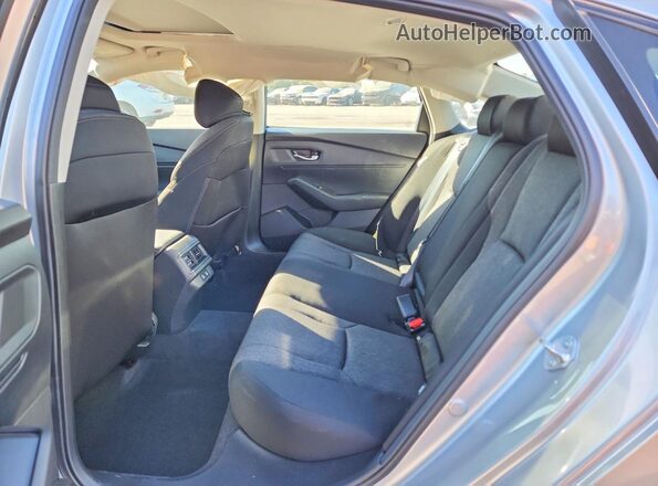 1HGCY1F48TA015884 2026 HONDA ACCORD Silver უკანა სავარძლების ხედი