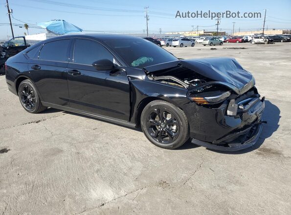 1HGCY1F49SA063201 2025 HONDA ACCORD Black Передня права чверть