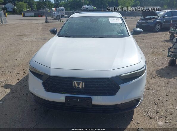 1HGCY2F50RA082132 2024 HONDA ACCORD White Widok z przodu