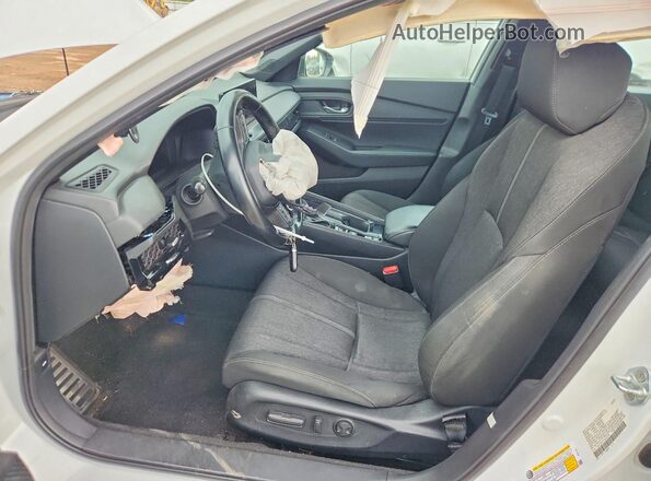 1HGCY2F51PA022339 2023 HONDA ACCORD Белый Вид салона спереди