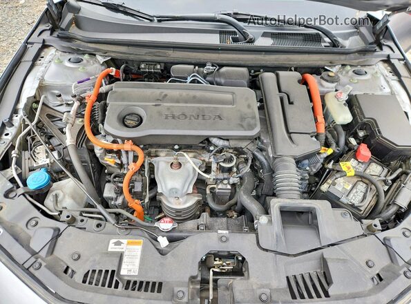 1HGCY2F56RA054058 2024 HONDA ACCORD Silver Widok wnętrza z tyłu