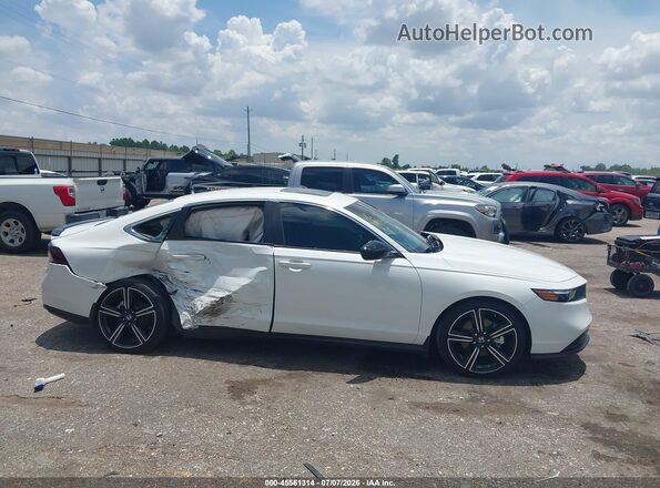 1HGCY2F58RA075378 2024 HONDA ACCORD White Вид задньої частини салону