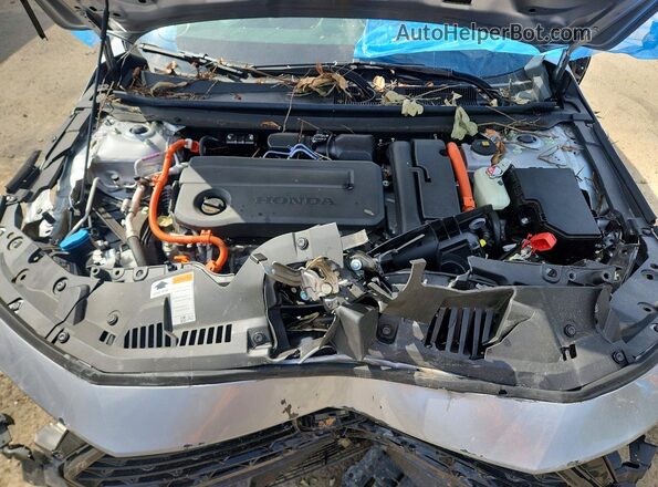 1HGCY2F59SA075024 2025 HONDA ACCORD Silver Вид задньої частини салону