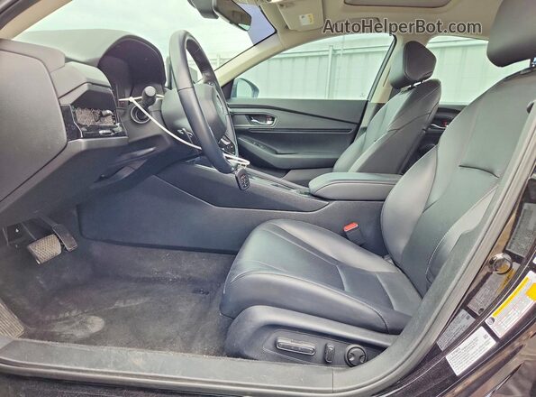 1HGCY2F60PA066664 2023 HONDA ACCORD Black Front interior view