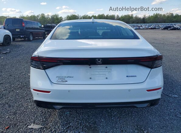 1HGCY2F62RA062912 2024 HONDA ACCORD White Вид ззаду
