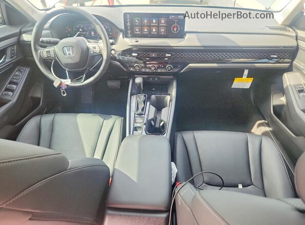 1HGCY2F62TA028668 2026 HONDA ACCORD Gray Widok deski rozdzielczej