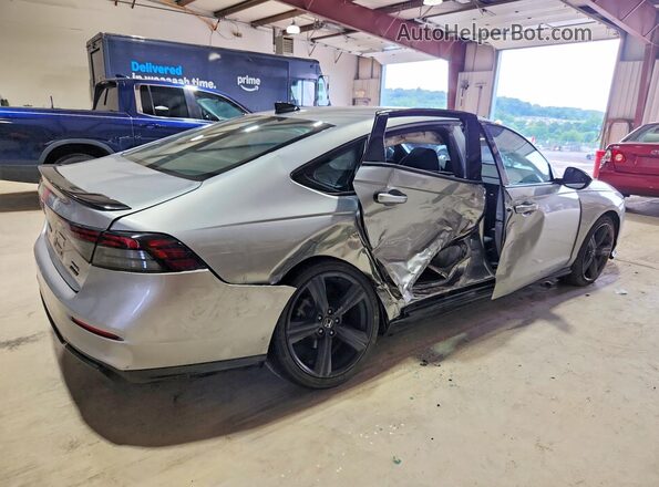 1HGCY2F71RA053062 2024 HONDA ACCORD Серебряный Задняя правая четверть