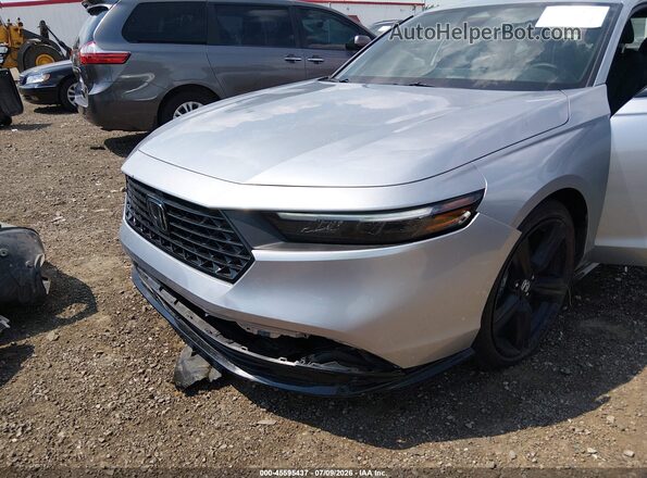 1HGCY2F71TA012034 2026 HONDA ACCORD Silver Widok z przodu