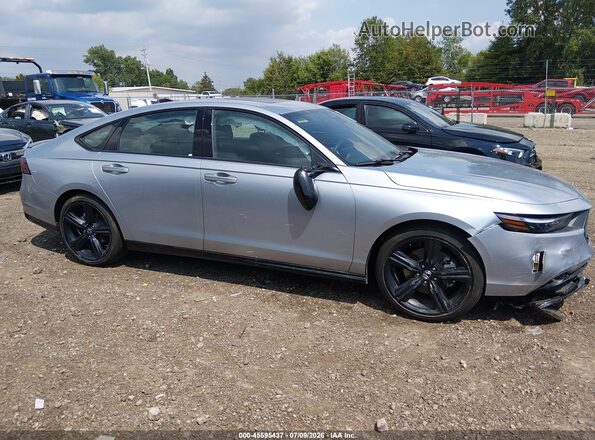 1HGCY2F71TA012034 2026 HONDA ACCORD Silver Widok wnętrza z tyłu