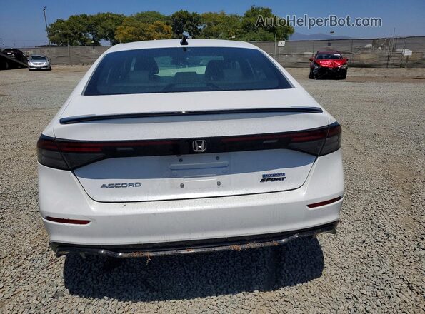 1HGCY2F76SA046579 2025 HONDA ACCORD White Widok z tyłu