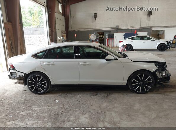 1HGCY2F83RA075556 2024 HONDA ACCORD White უკანა სალონის ხედი